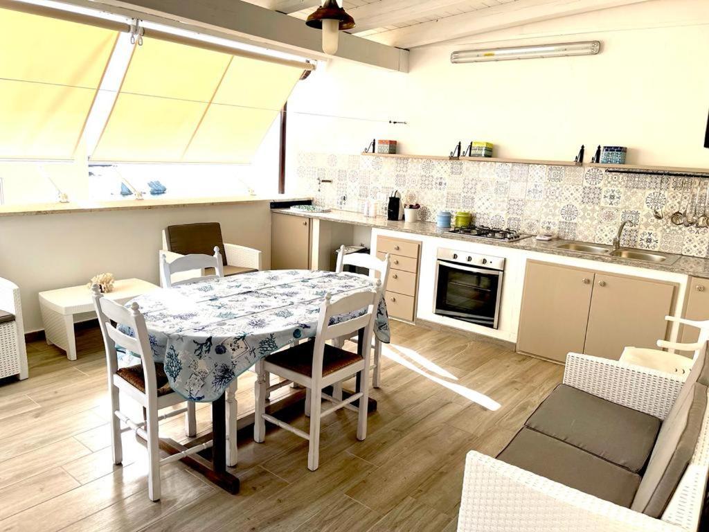 Casa Praia Terrasini Buitenkant foto